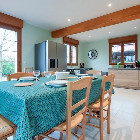 Σπίτι διακοπών 4 Bedroom Gorgeous In Valorbiquet Saint-Julien-de-Mailloc