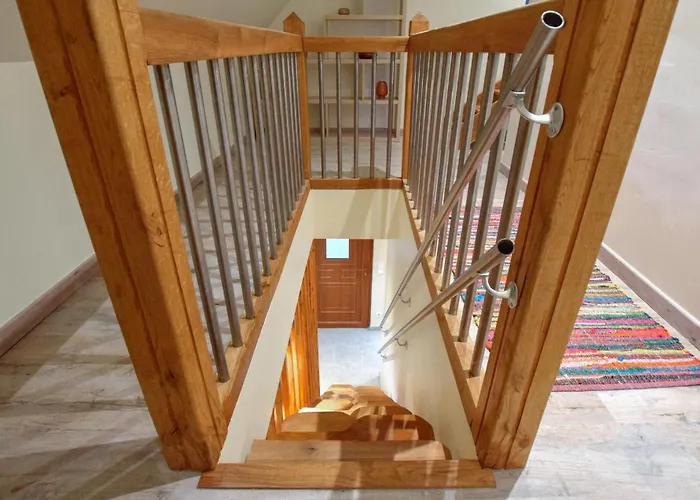 4 Bedroom Gorgeous In Valorbiquet *