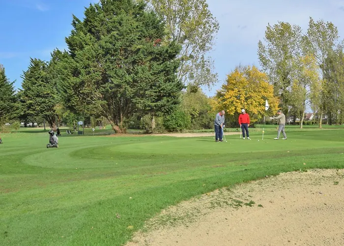 4 Bedroom Gorgeous In Valorbiquet Feriehus *