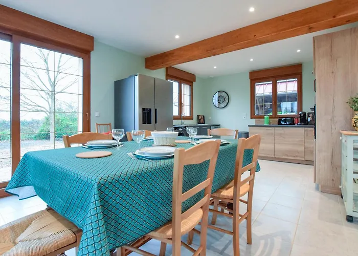 Feriehus 4 Bedroom Gorgeous In Valorbiquet Saint-Julien-de-Mailloc